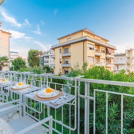 Marine Charm * В'яреджо