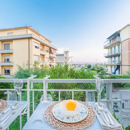 Marine Charm * В'яреджо