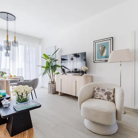 Marine Charm Viareggio